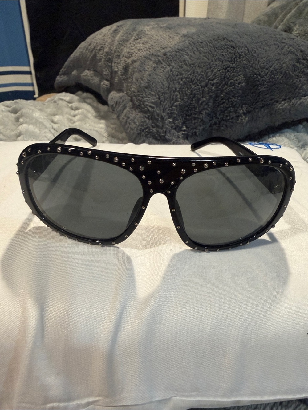 Pre owned-Vintage Chanel Studded Shield/Aviator Sunglasses